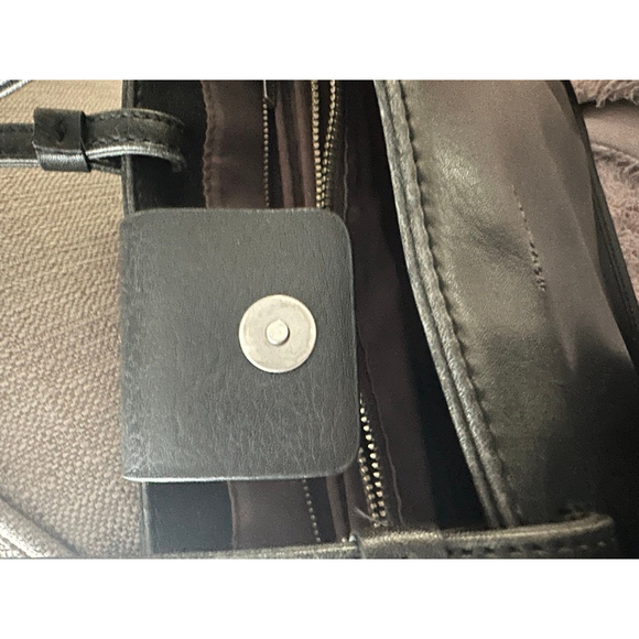 Women's Matt & Nat Black Vegan Leather Tote Bag One Size - Picture 6 of 9